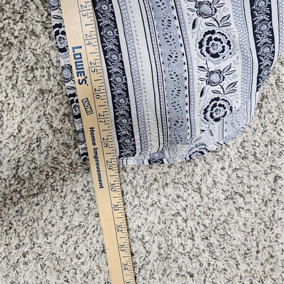 American Eagle Romper Women’s Small Blue White Tie Back Floral Jumper Bohemian - Picture 6 of 6